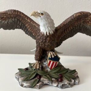 Bald Eagle Figurine Crystal Cathedral Eagles Club Isaiah 40:31 Patriotic Decor